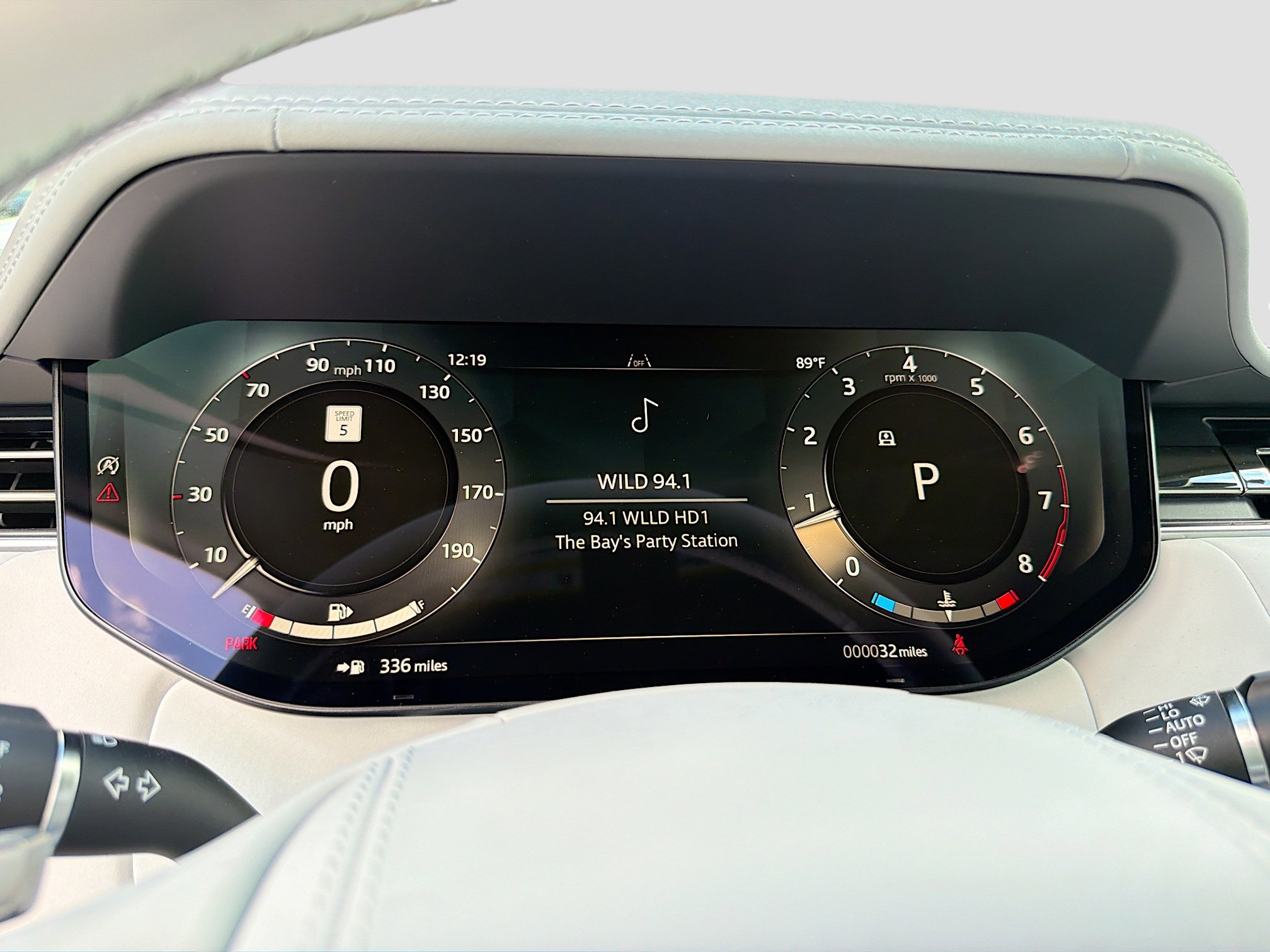 New 2026 Land Rover Range Rover SV image 42