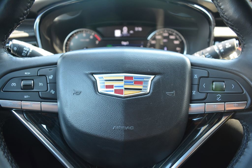 Used 2020 Cadillac XT6 Premium Luxury image 12