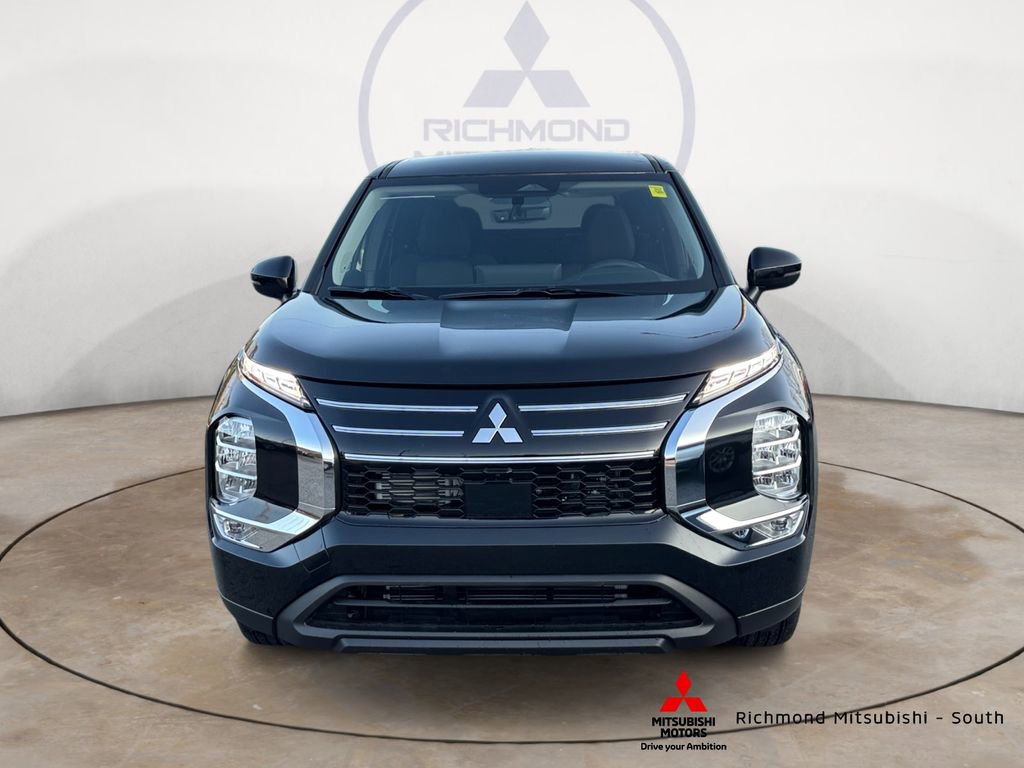 New 2026 Mitsubishi Outlander ES image 8