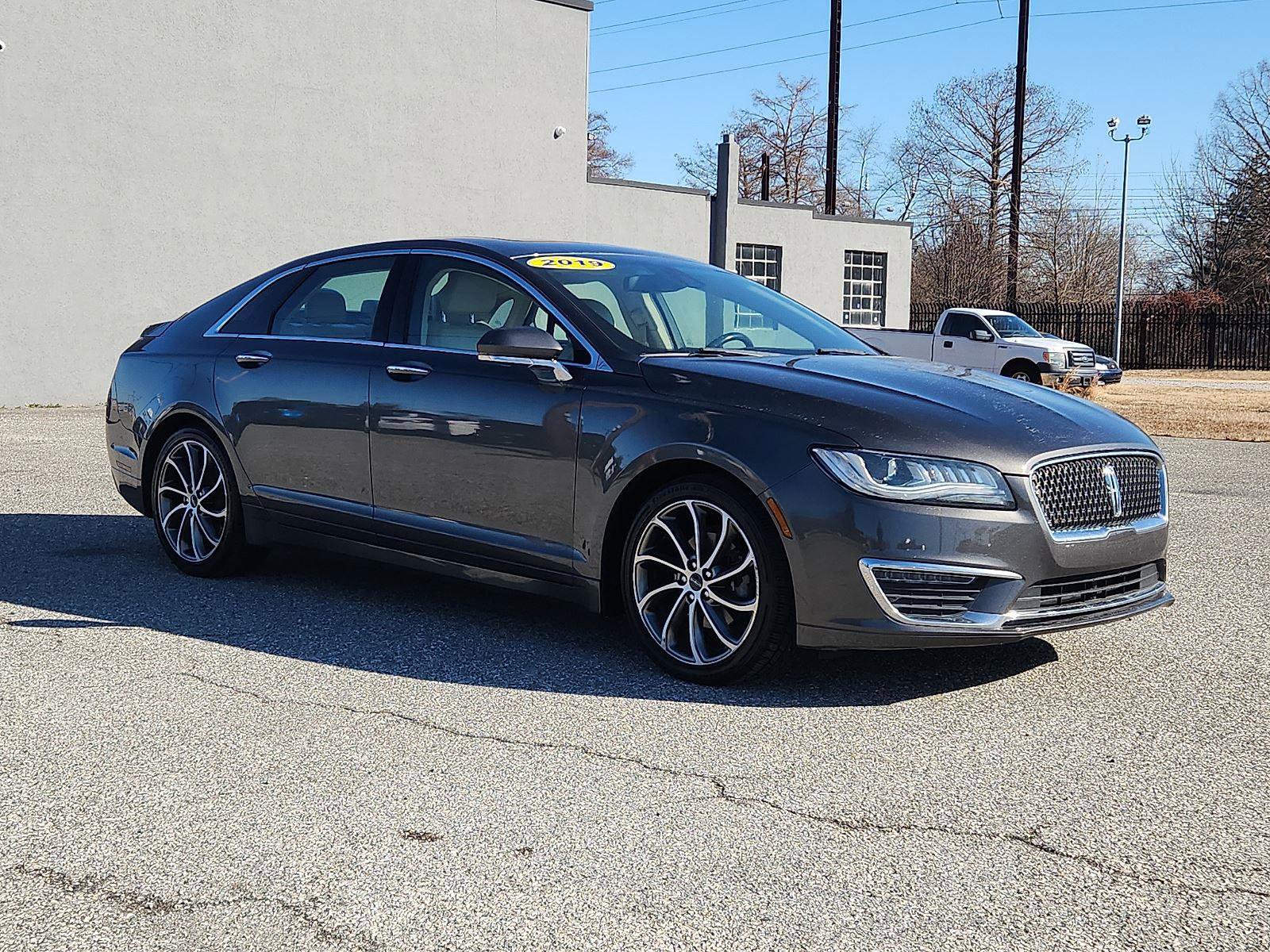 Used 2019 Lincoln MKZ Reserve w/ Reserve Plus Package image 3