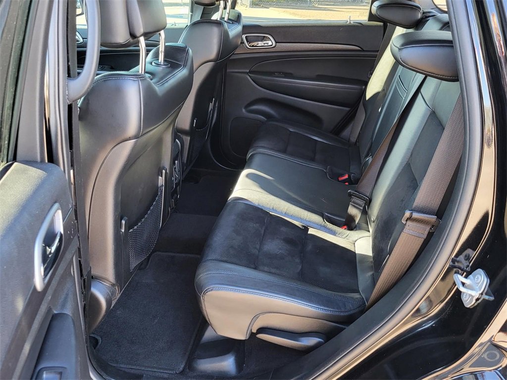 Used 2018 Jeep Grand Cherokee Altitude image 13