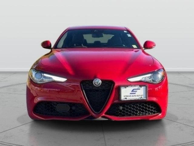 Used 2023 Alfa Romeo Giulia Sprint AWD/4WD image 2