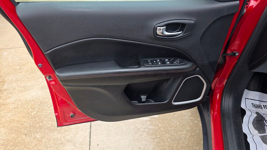 Used 2019 Jeep Compass Limited image 23