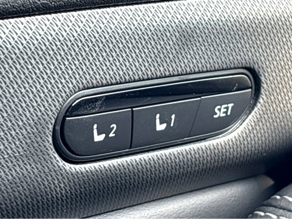 New 2025 INFINITI QX60 Luxe w/ Black Edition FWD image 34