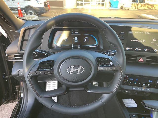 New 2026 Hyundai Elantra Sport FWD image 11