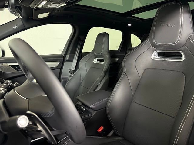 New 2026 Jaguar F-PACE R-Dynamic S image 5