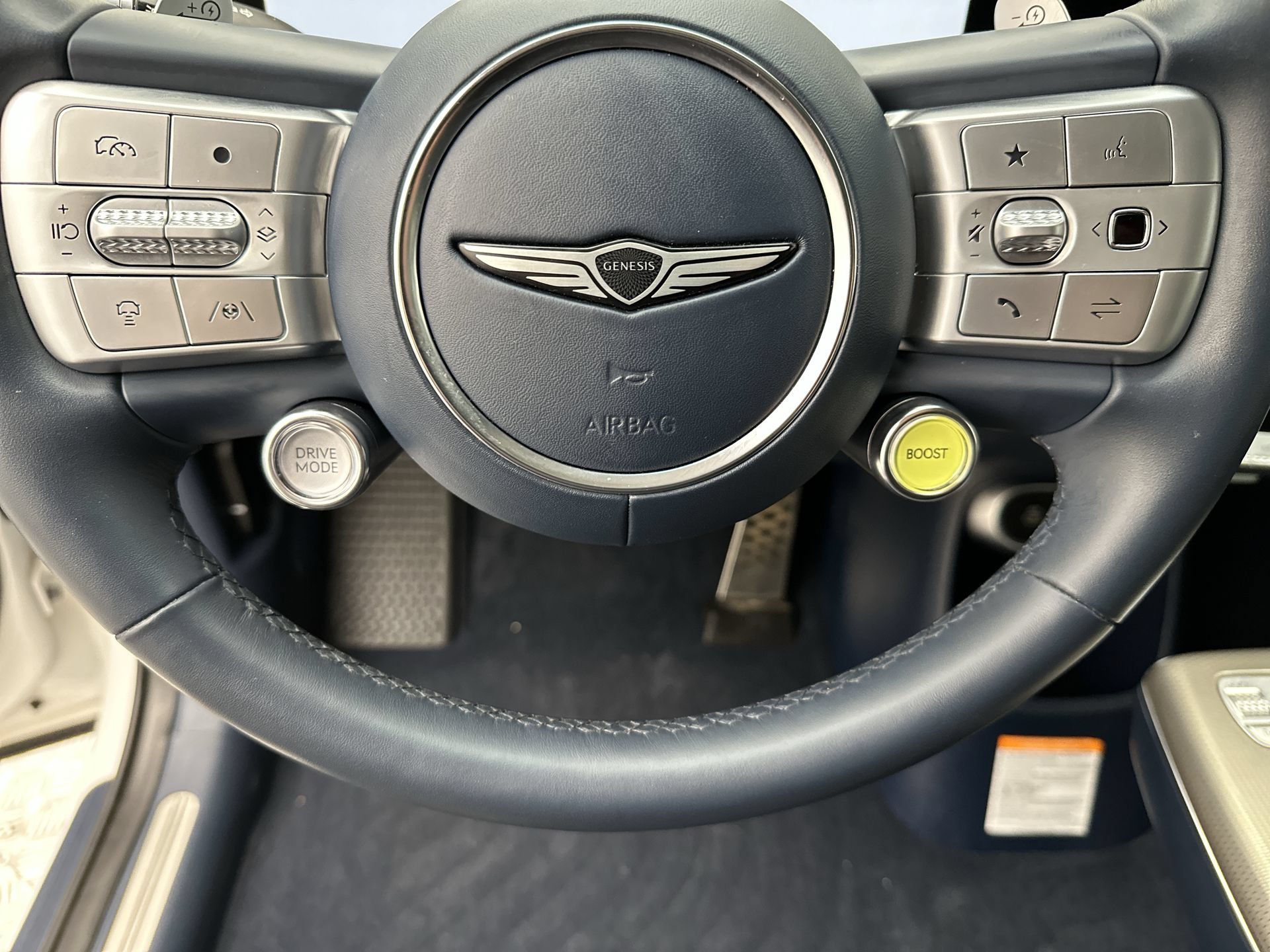 Certified 2023 Genesis GV60 Performance AWD/4WD image 14