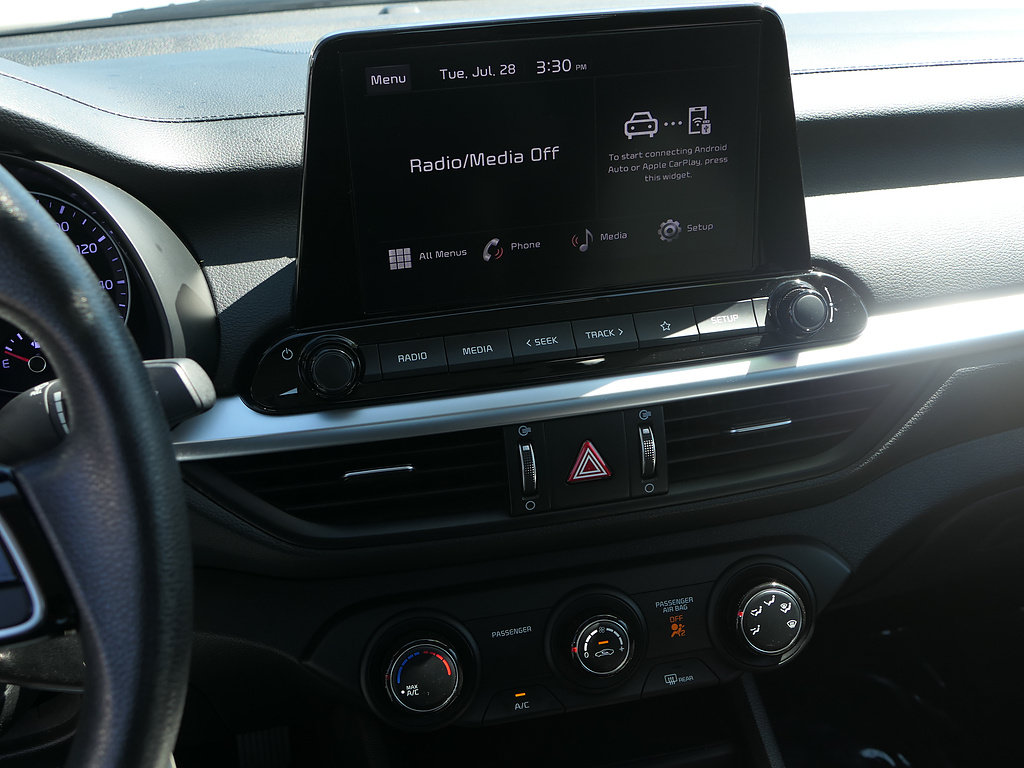 Used 2023 Kia Forte LXS w/ LXS Technology Package FWD image 18