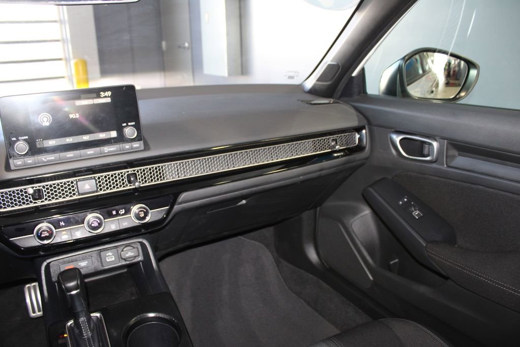 Used 2023 Honda Civic Sport image 24