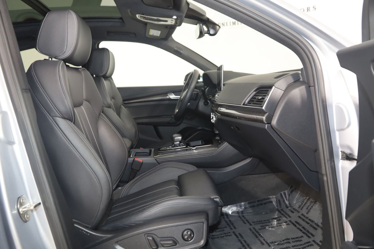 Used 2023 Audi SQ5 Prestige w/ Prestige Package AWD/4WD image 14