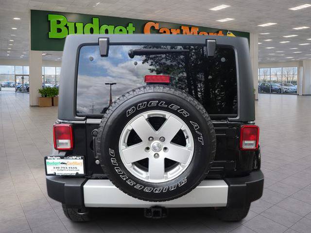 Used 2012 Jeep Wrangler Unlimited Sahara w/ Dual Top Group AWD/4WD image 5