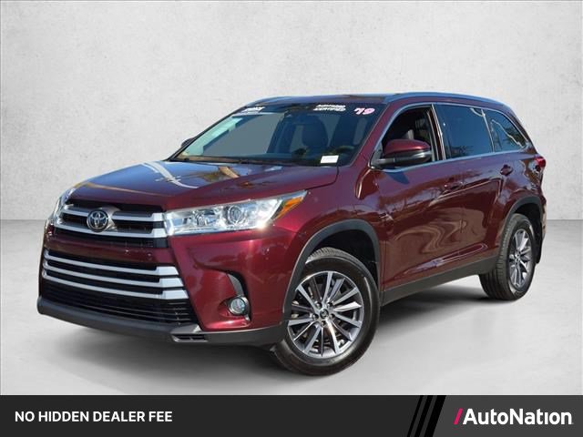 Used 2019 Toyota Highlander XLE AWD/4WD image 1