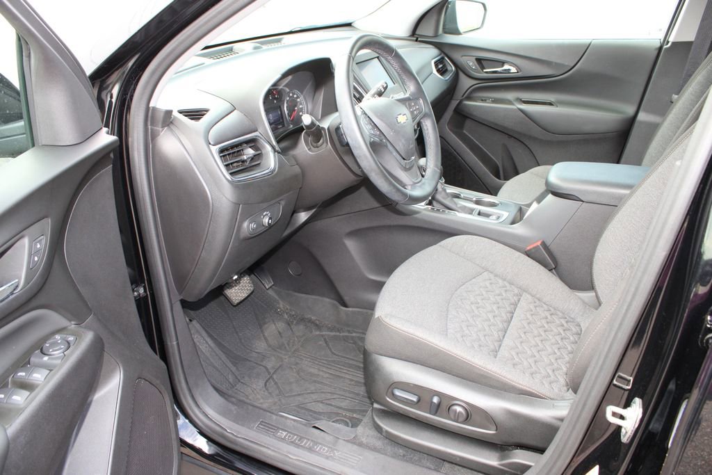 Used 2024 Chevrolet Equinox LT w/ LPO, Floor Liner Package AWD/4WD image 10