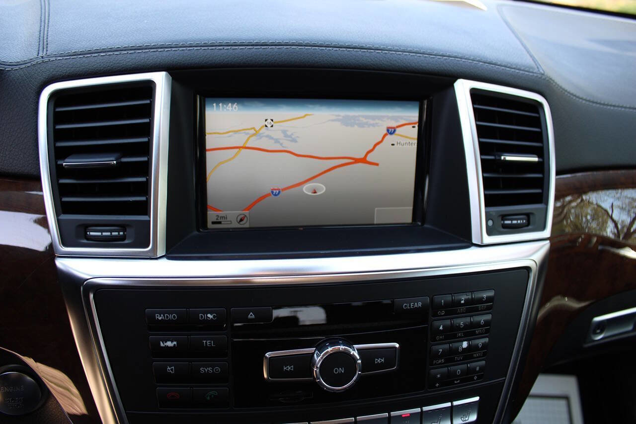Used 2015 Mercedes-Benz GL 320 BlueTEC 4MATIC image 22