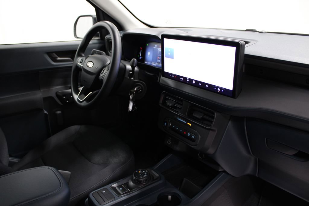 New 2025 Ford Maverick XL image 30