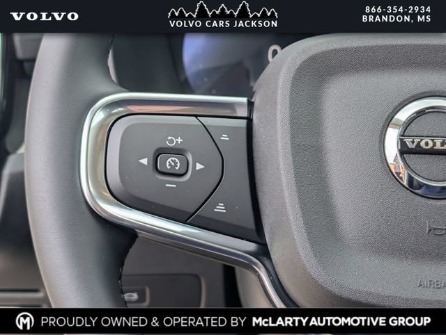 New 2026 Volvo XC40 B5 Core AWD/4WD image 9