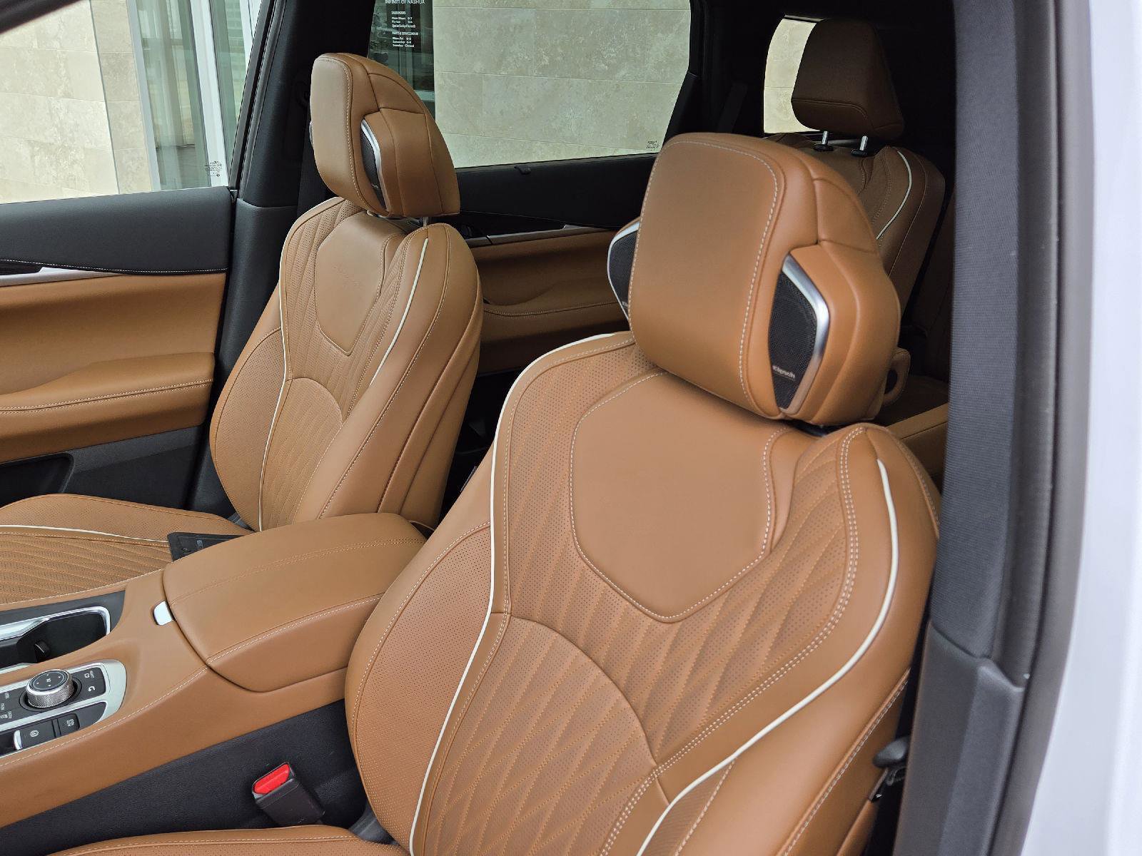 Certified 2026 INFINITI QX60 Autograph w/ Dark Cargo Package image 7