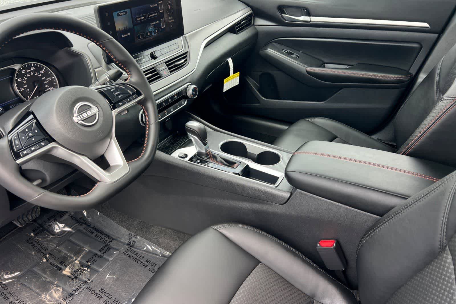 New 2026 Nissan Altima 2.5 SR FWD image 12