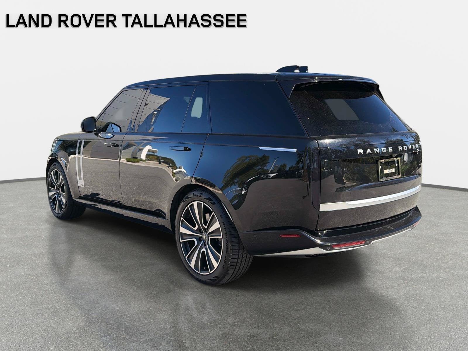 Used 2024 Land Rover Range Rover Long Wheelbase Autobiography AWD/4WD image 31