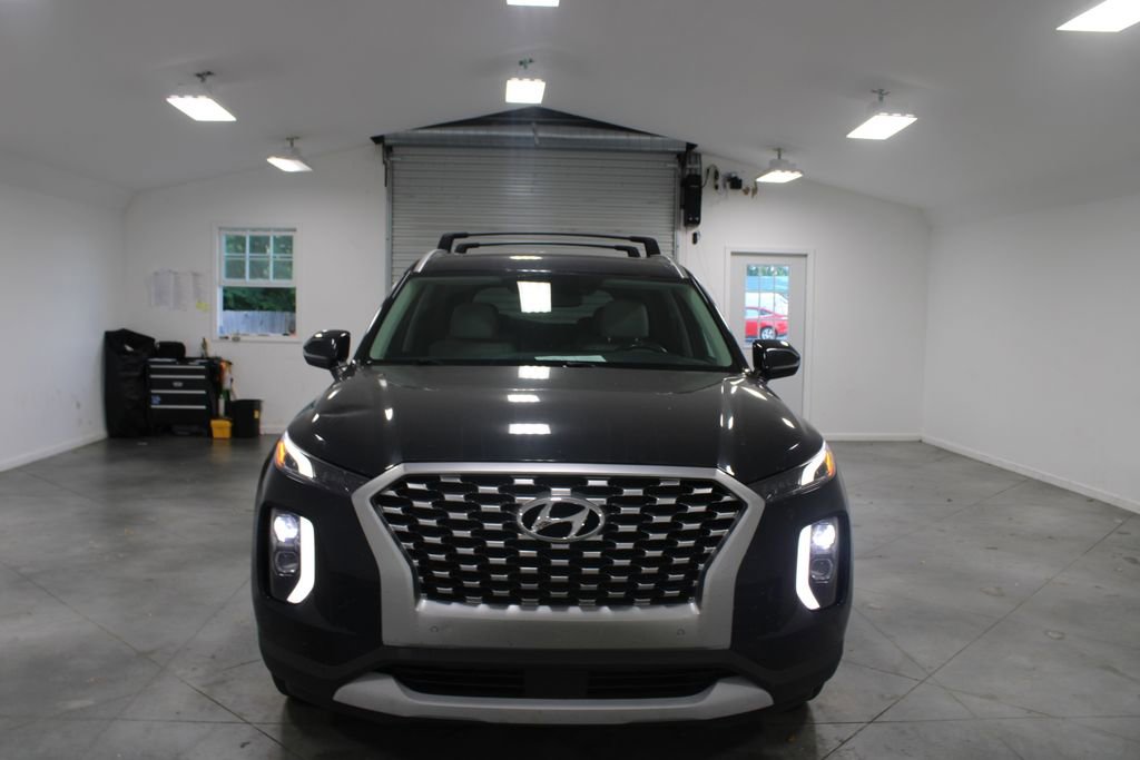 Used 2021 Hyundai Palisade SEL w/ Premium Package FWD image 3