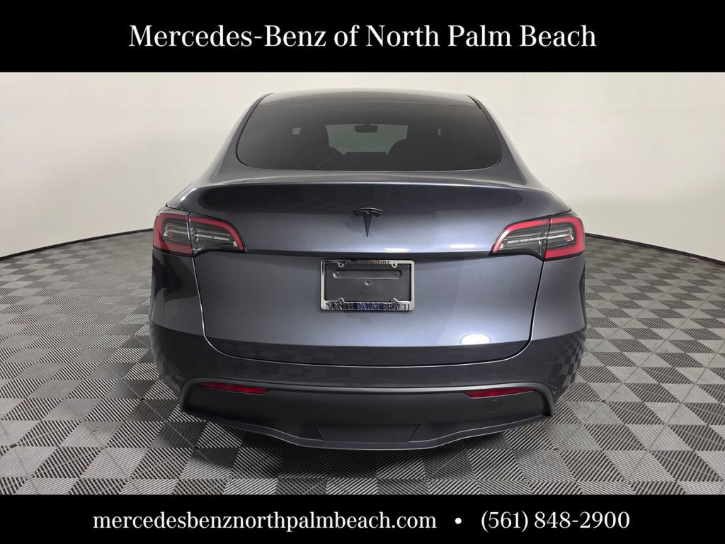 Used 2023 Tesla Model Y 2WD image 5