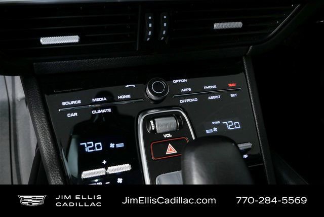 Used 2022 Porsche Cayenne Coupe image 17