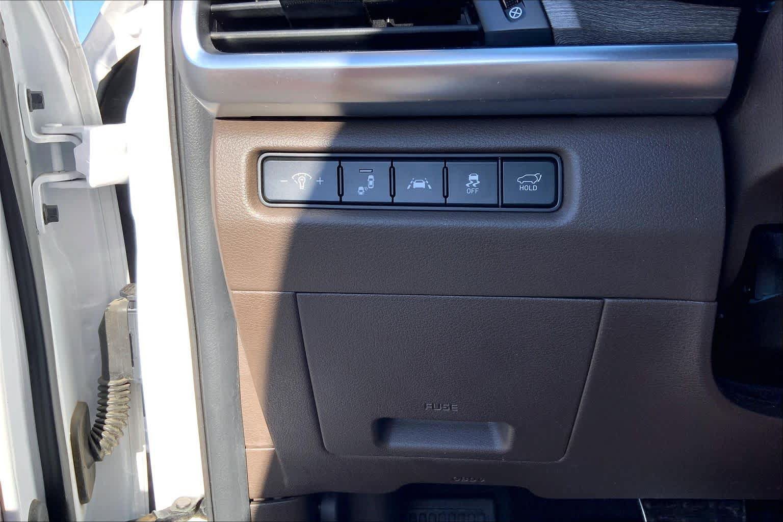 Used 2021 Kia Telluride SX w/ Towing Package FWD image 36