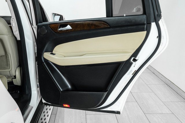 Used 2018 Mercedes-Benz GLS 450 4MATIC image 49