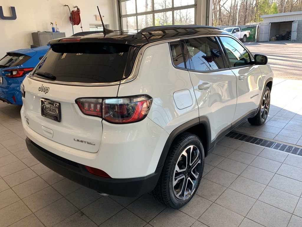 Used 2022 Jeep Compass Limited AWD/4WD image 16
