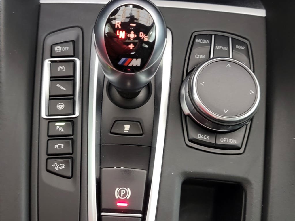 Used 2017 BMW X6 M AWD/4WD image 17