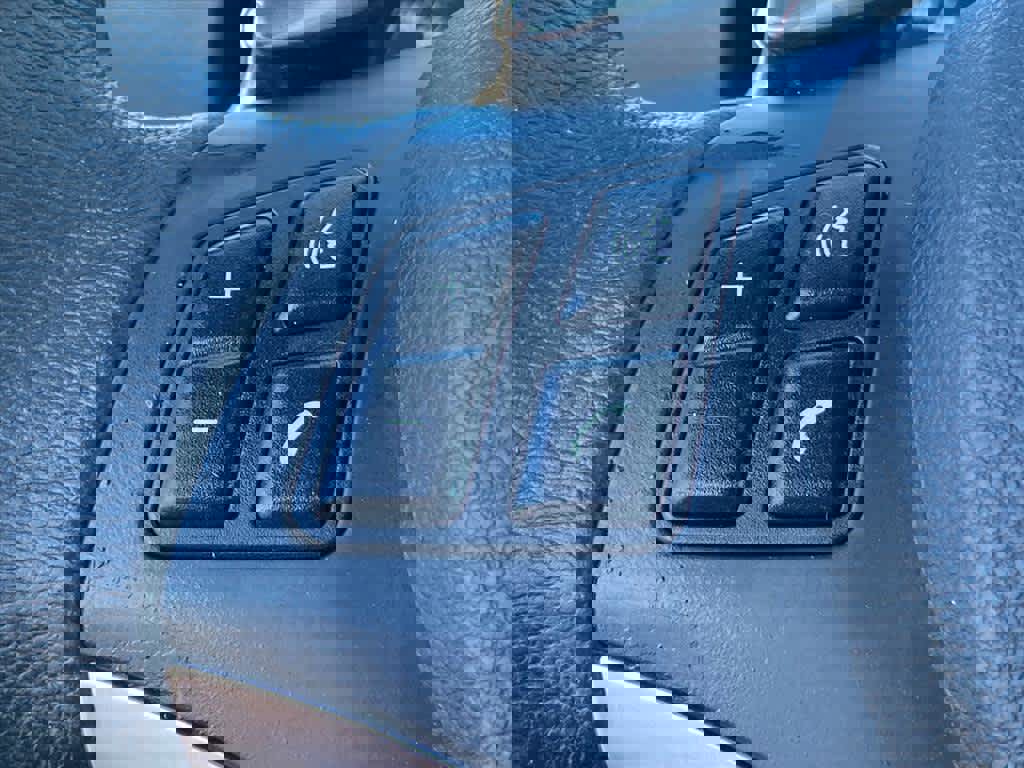 Used 2009 BMW 328i Convertible image 11