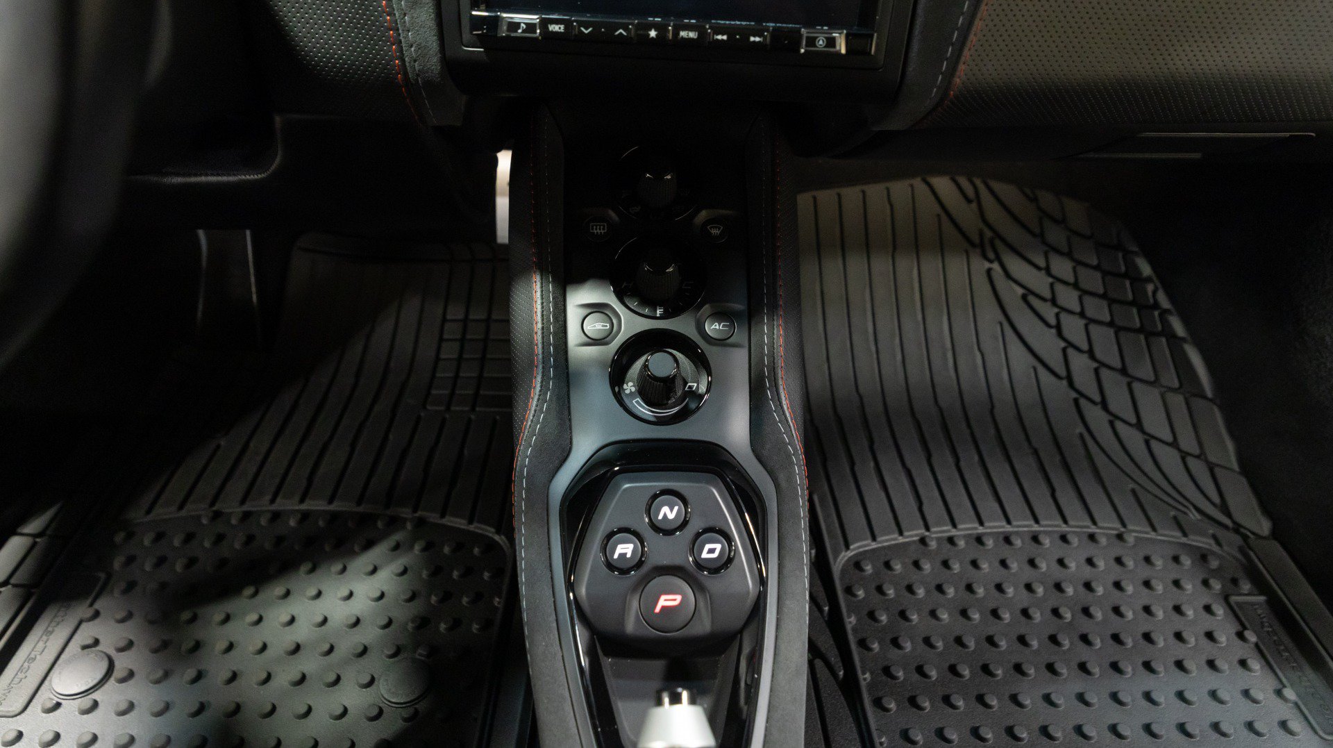 Used 2021 Lotus Evora RWD image 63
