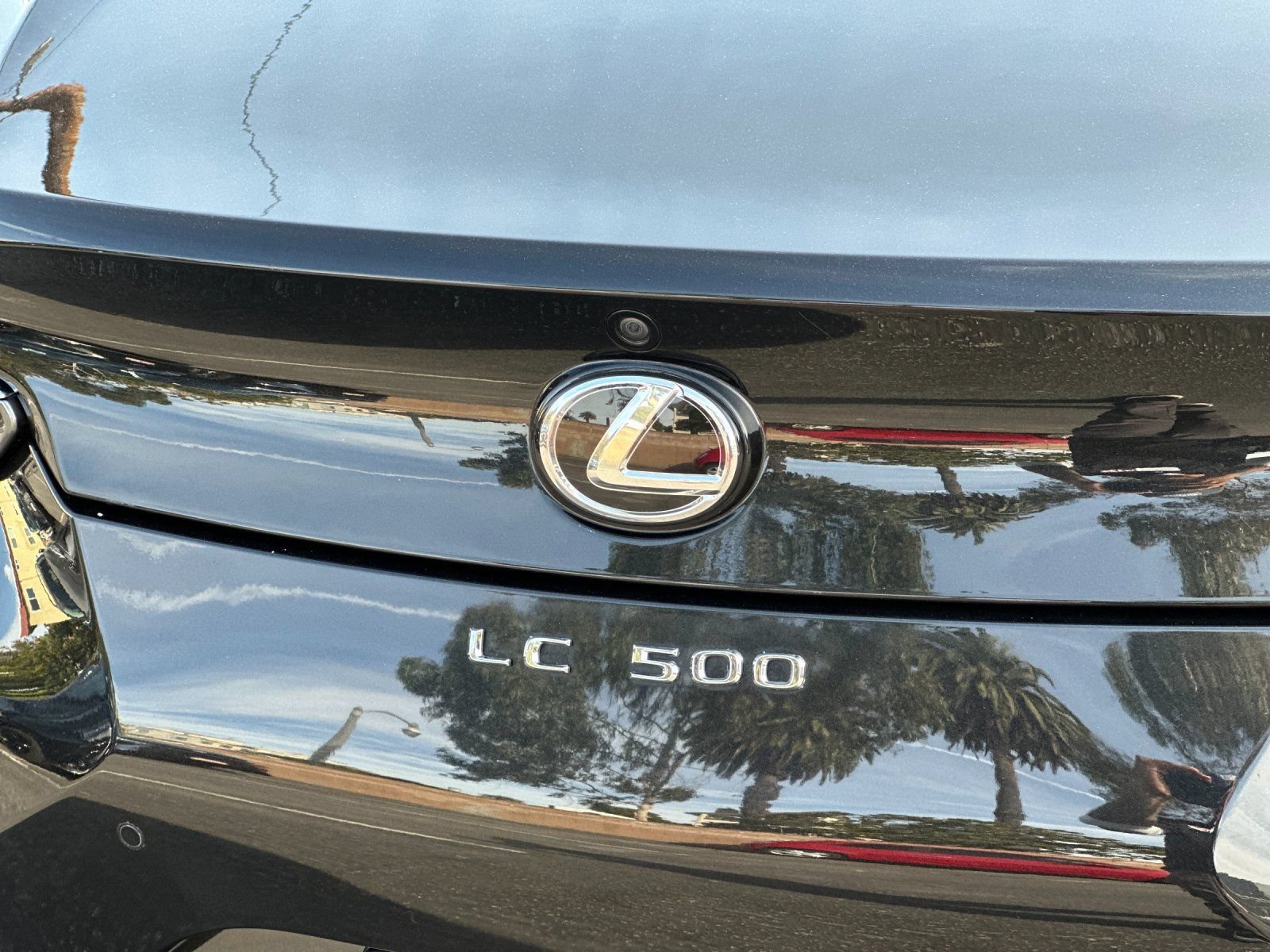 Used 2018 Lexus LC 500 Coupe w/ Sport Package RWD image 30