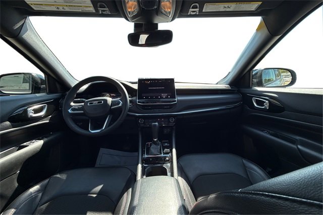 Used 2024 Jeep Compass Trailhawk image 22