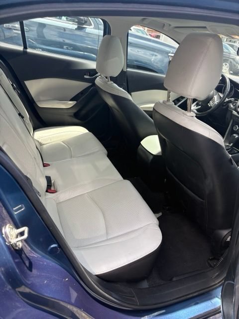 Used 2017 MAZDA MAZDA3 Grand Touring w/ Premium Equipment Package FWD image 8