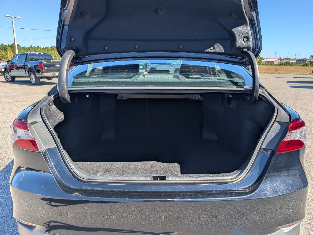Used 2019 Toyota Camry LE w/ Fleet Convenience Package FWD image 30