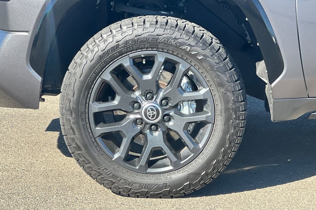 Used 2024 Toyota Tundra Platinum image 28