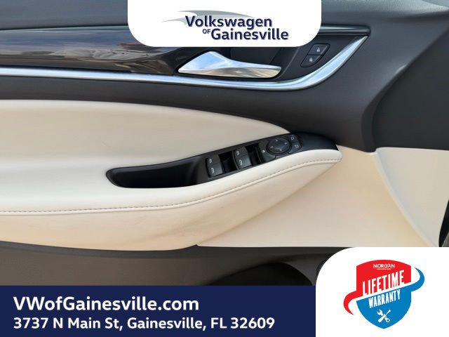 Used 2024 Buick Enclave Essence FWD image 18