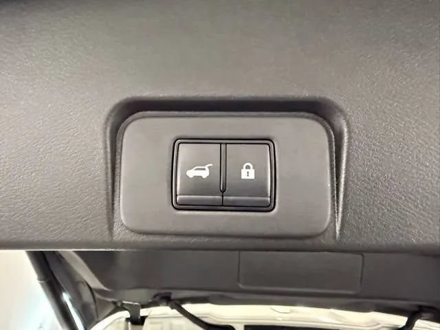 Used 2023 Nissan Rogue SL w/ SL Premium Package FWD image 9
