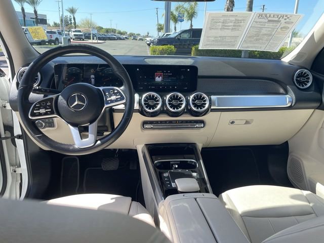Used 2022 Mercedes-Benz GLB 250 w/ Premium Package Lite image 19