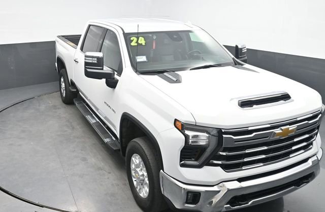 Used 2024 Chevrolet Silverado 2500 LTZ image 23