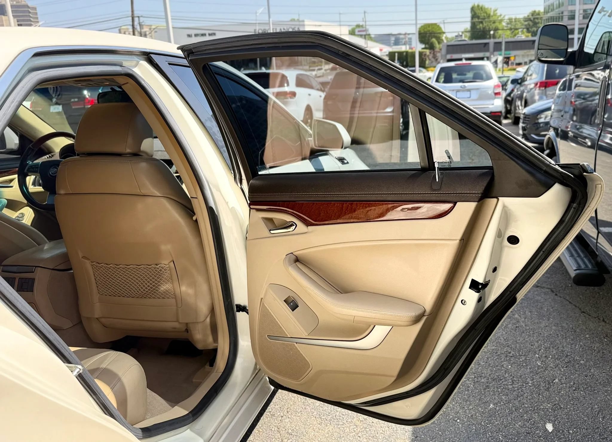 Used 2009 Cadillac CTS 3.6 AWD image 30