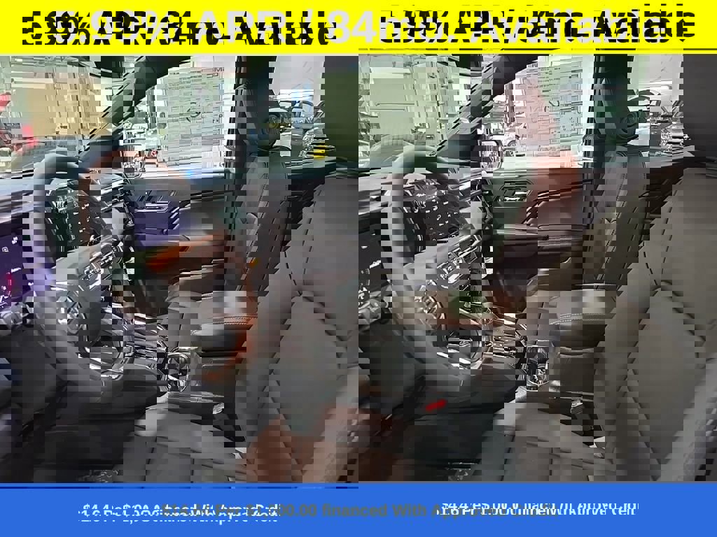 New 2025 GMC Canyon Elevation w/ Convenience Package image 18