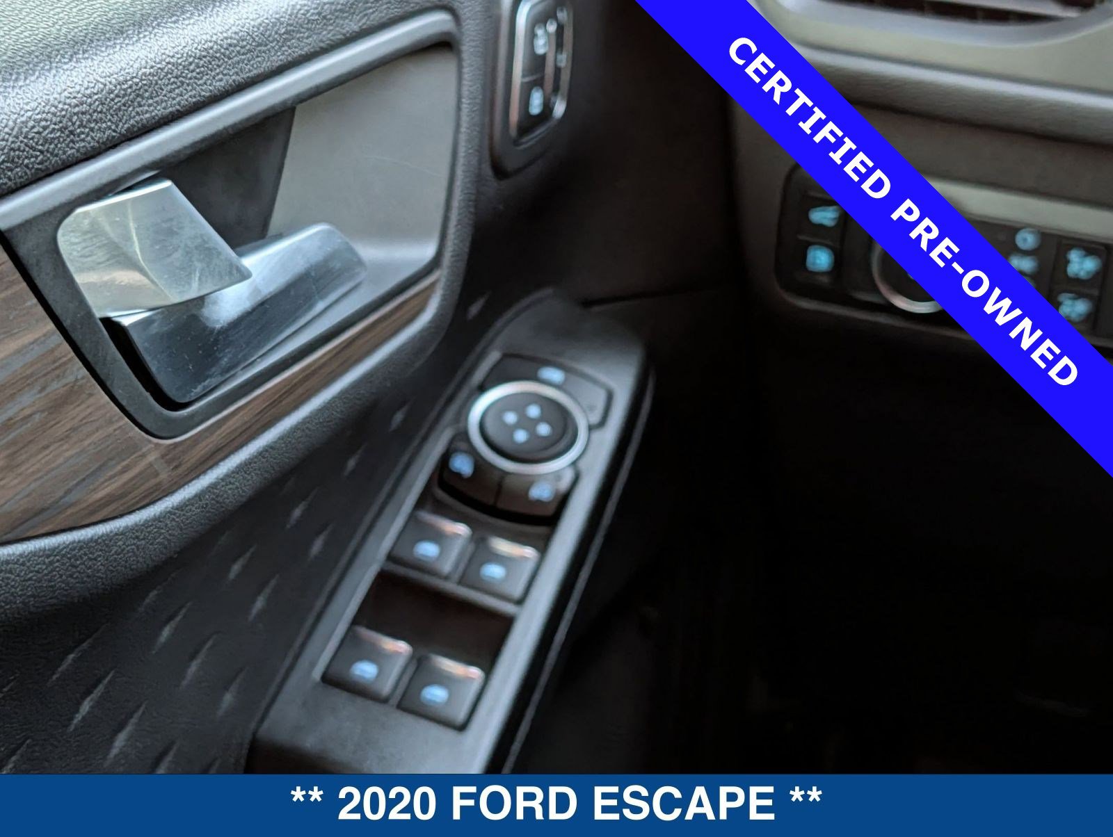 Used 2020 Ford Escape Titanium image 23