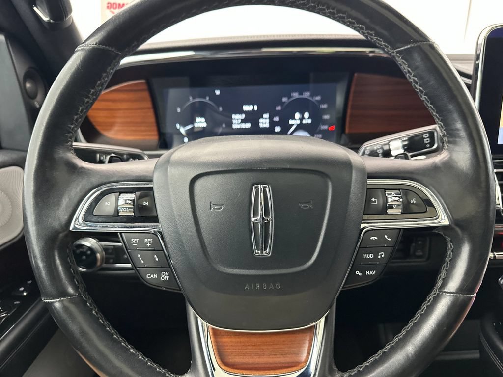 Used 2020 Lincoln Navigator Reserve w/ Luxury Package AWD/4WD image 24