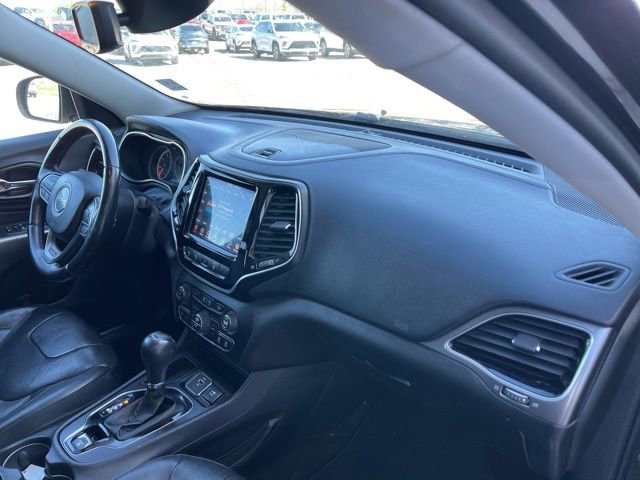 Used 2019 Jeep Cherokee Limited w/ Luxury Group image 19
