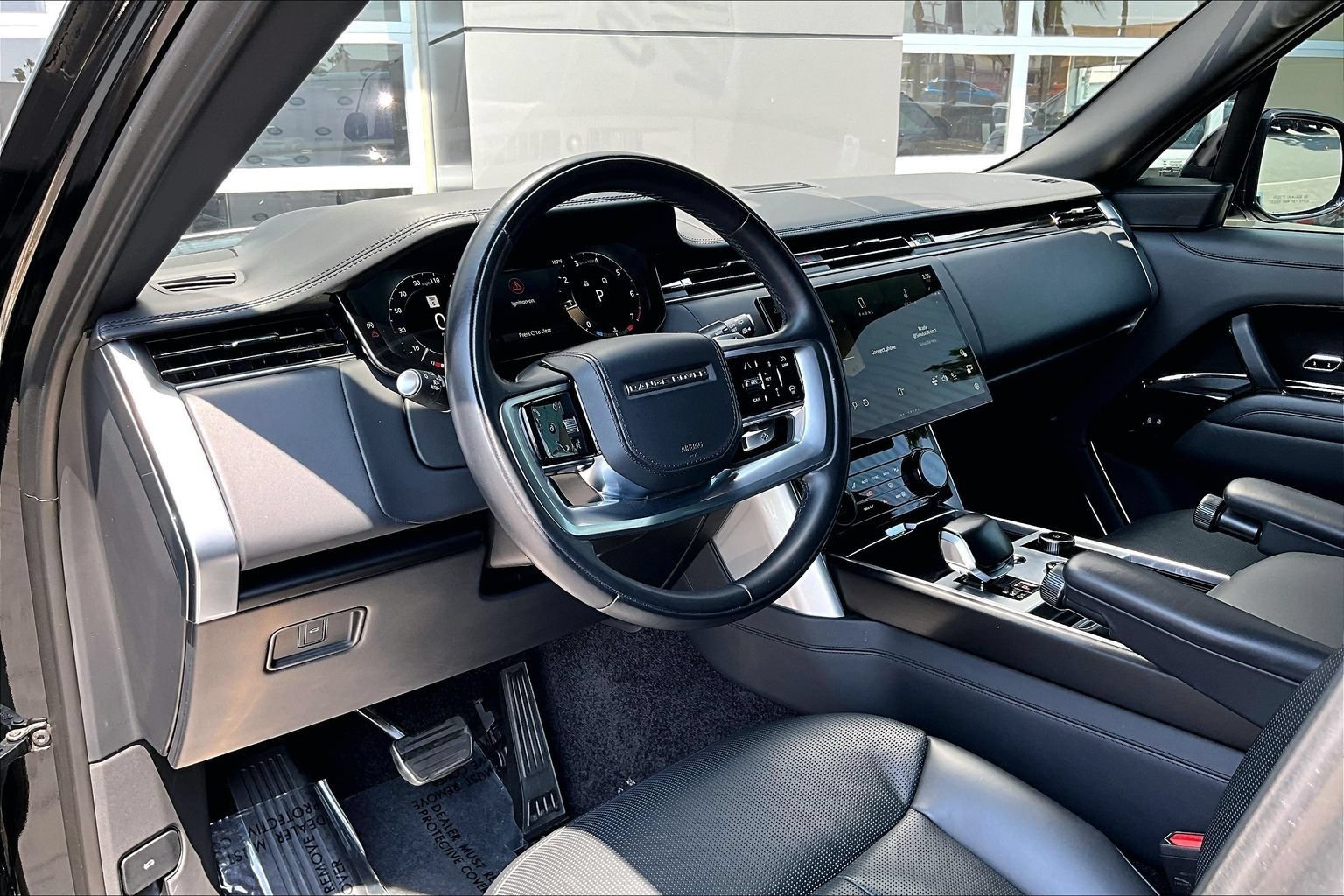 Certified 2023 Land Rover Range Rover SV AWD/4WD image 14