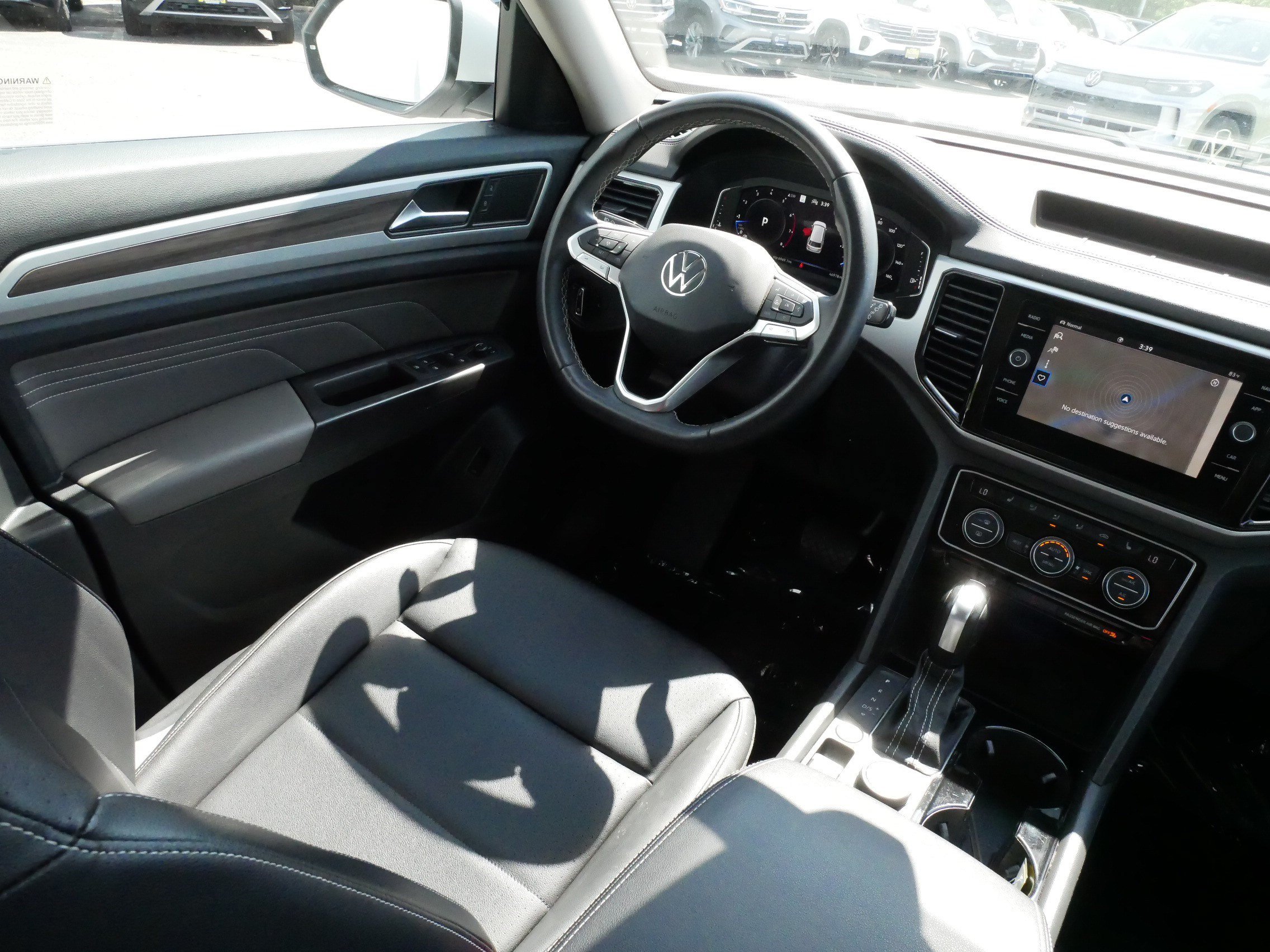 Used 2023 Volkswagen Atlas SEL AWD/4WD image 9
