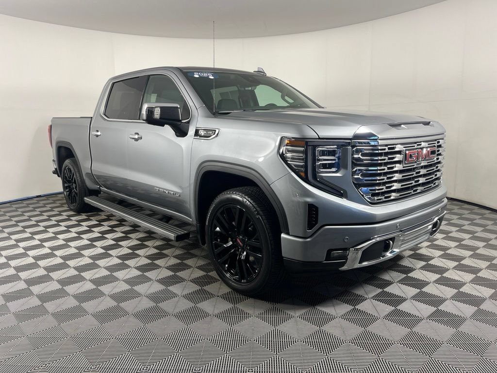 Certified 2025 GMC Sierra 1500 Denali w/ Denali Reserve Package AWD/4WD image 15