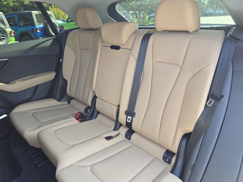 Used 2025 Audi Q8 Premium Plus w/ Premium Plus Package image 14